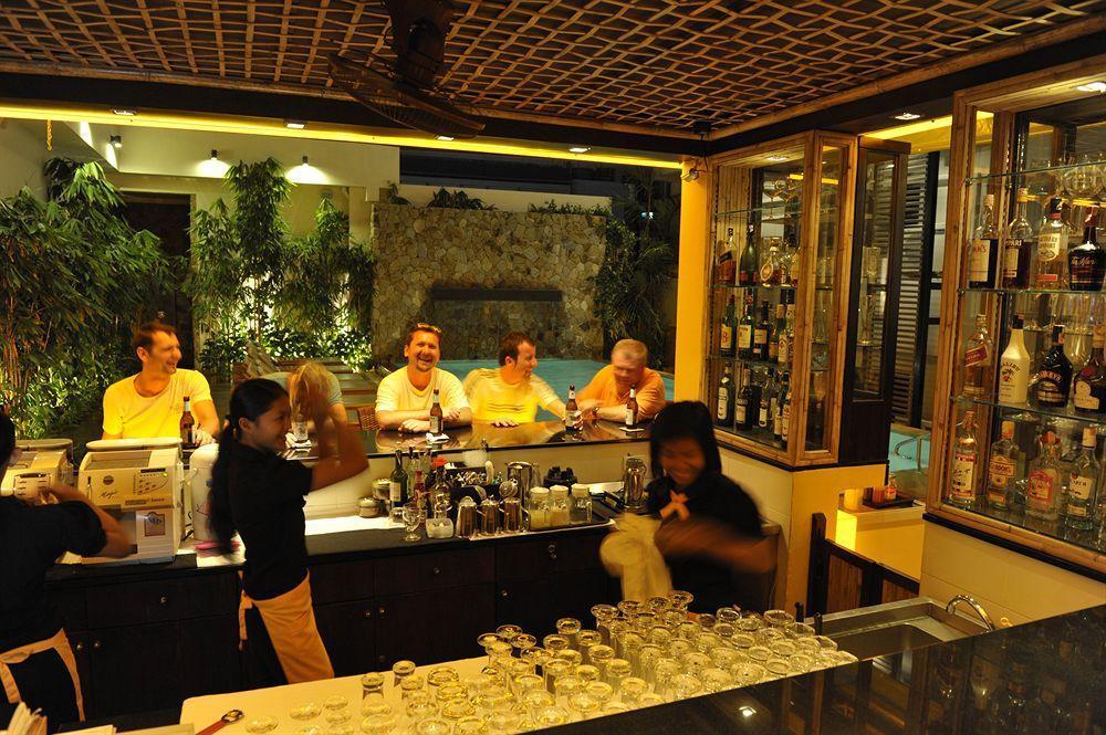 Bamboo House Phuket Hotel Karon Ngoại thất bức ảnh