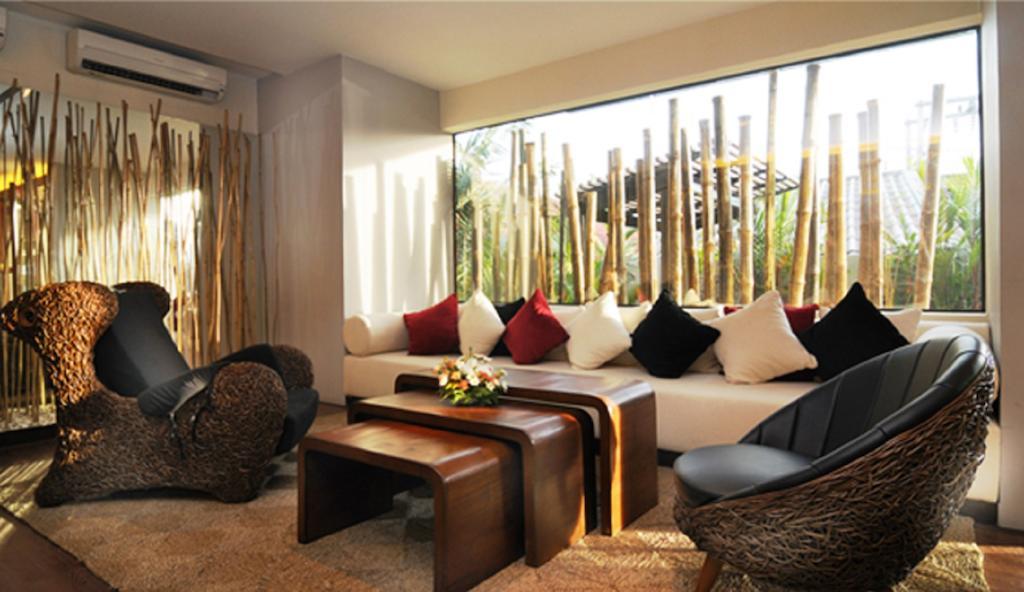 Bamboo House Phuket Hotel Karon Ngoại thất bức ảnh