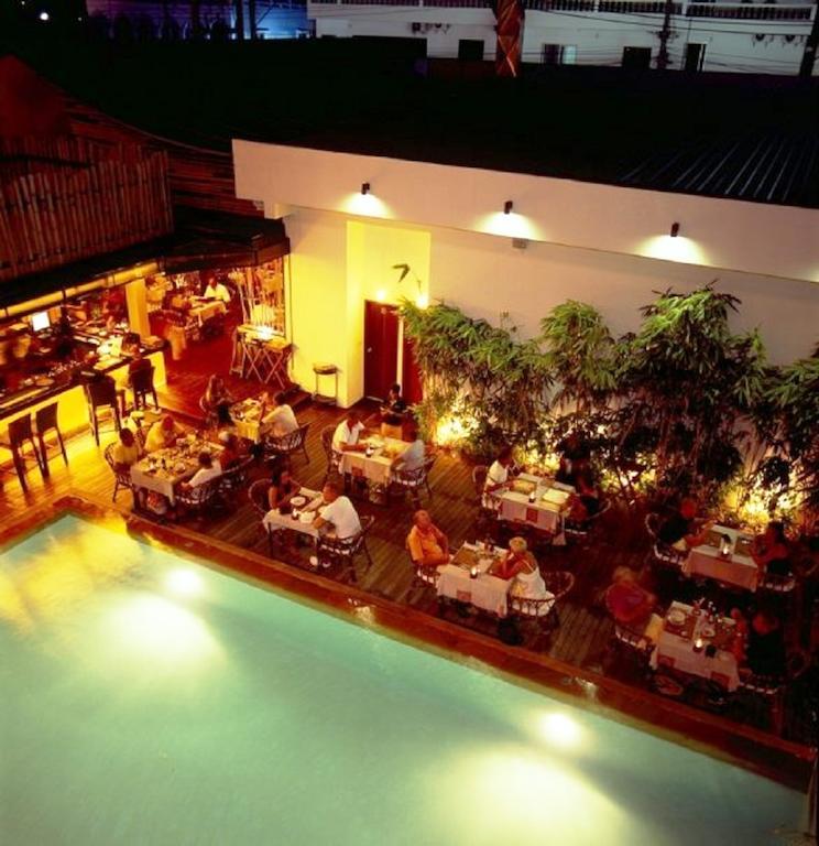 Bamboo House Phuket Hotel Karon Ngoại thất bức ảnh