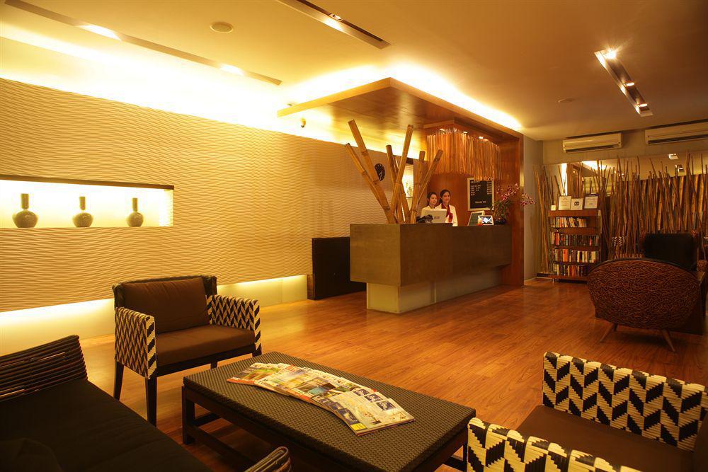 Bamboo House Phuket Hotel Karon Ngoại thất bức ảnh